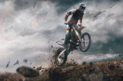 世乒赛决赛爆出冷门！密尔沃基雄鹿横扫金州勇士，争冠形势突变